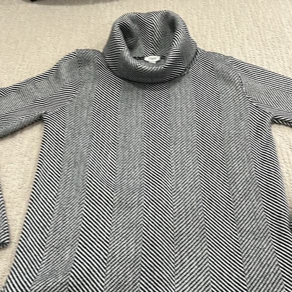 J.Crew navy sweater. - Picture 3 of 3